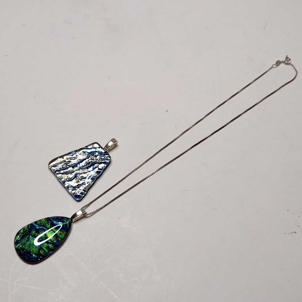 glass dichroic green blue teardrop pendant 925 ss necklace with extra pendant